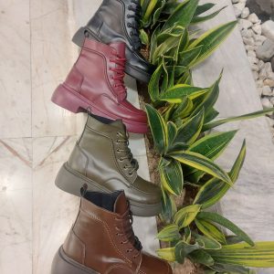 مدل:   نیم بوت اسپرت زیره پیو 4 سانت استپ دار داخل استر 