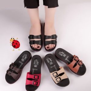 دمپایی طبی زنانه دخترانه دارای پد خارپاشنه طبی سایز ۳۷ تا ۴۱ بسیار سبک و راحت مناسب استفاده طولانی مدت رنگ بندی قرمز کرم سفید مشکی