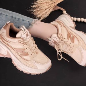 کتونی اسپرت نیوبالانس لژدار زنانه دخترانه شیک و راحت زیره پیو نرم و سبک برای پیاده روی و استفاده طولانی مدت مناسب باشگاه و ورزش کردن سایز بندی ۳۷ تا ۴۰ رنگ مشکی سفید طوسی سبز کرم