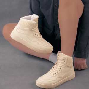 کتونی بوریس نیم ساق ساقدار زنانه دخترانه شیک اسپرت، مناسب برای استایل روزمره مدارس مدرسه دانشگاه، با طراحی مدرن و کیفیت بالا. راحت، سبک و سایز ۳۷ تا ۴۰ رنگ مشکی سفید کرم