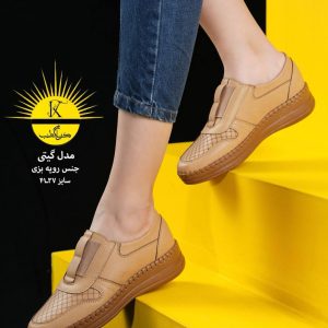 کفش طبی اداری کارمندی زنانه نرم و راحت دارای کفی طبی و پد خارپاشنه طراحی شیک مناسب برای محیط کار کفش پرستاری.سایز۳۷تا ۴۱ رنگ مشکی کرم سفید سایز بزرگ زنانه بزرگپا