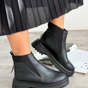 نیم بوت چلسی اکو زنانه دخترانه بغل کشی شیک با طراحی کلاسیک مناسب استفاده روزمره و استایل رسمی. رنگ مشکی ، راحت، سبک و سایز ۳۷ تا ۴۰ کفش نیمبوت