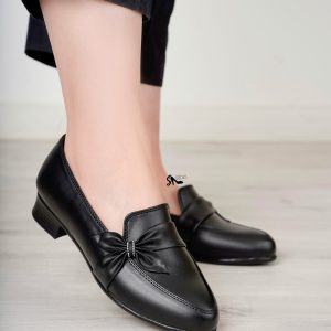 کفش کالج طبی پاشنه ۳ سانت اداری کارمندی سایز بزرگ زنانه نرم و راحت طبی طراحی شیک مناسب برای محیط کار کفش پرستاری معلمی. سایز ۳۷ تا ۴۲ بزرگپا بزرگ پا
