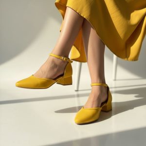 کفش مجلسی چرمی مجلسی پاشنه کوتاه زنانه دخترانه پاشنه ۳ سانت، طراحی خاص و جذاب برای استایل‌های مهمانی مجلسی. سایز ۳۶ تا ۴۳ کفش سایز بزرگ زنانه بزرگپا رنگ سرخابی مشکی کرم آبی سرمه‌ای زرد قرمز سفید سبز زرشکی