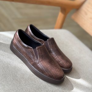 ونس بغل کشی چرمی زنانه دخترانه رنگ قهوه‌ای