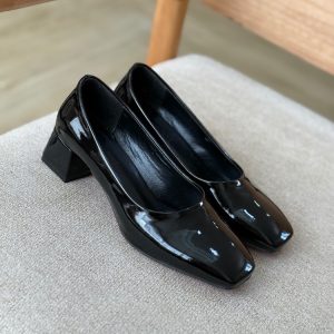 کفش مجلسی پاشنه کوتاه ورنی زنانه دخترانه رنگ مشکی