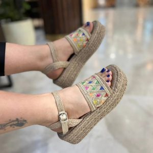 صندل لژدار کنفی سنتی رنگ کرم