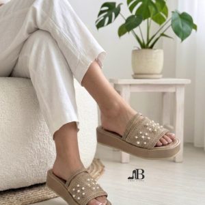 دمپایی صندل لژدار کنفی مرواریدی زنانه