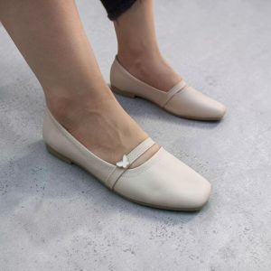 کالج  بابت عروسکی پروانه‌ای زنانه دخترانه