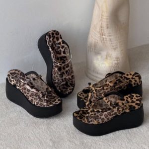 صندل لژدار پلنگی مجلسی زنانه