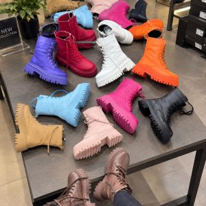 بوت لژدار دکتر مارتین زنانه